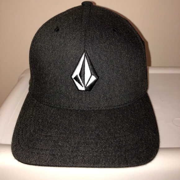 volcom fitted hats